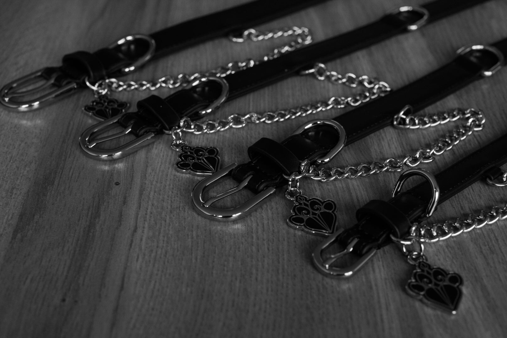 FLEAZUS COUTURE Collar  image 3